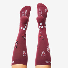 Load image into Gallery viewer, women's Burgundy Ion - Compression Socks
